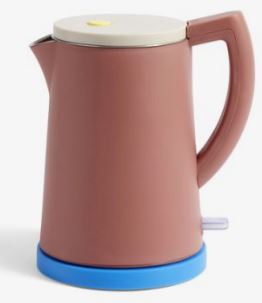 Billede fra myndighedens meddelelse af det tilbagekaldte produkt HAY Sowden elkedel, Brown - 1,5 L. Årsag: OKTILTAG.