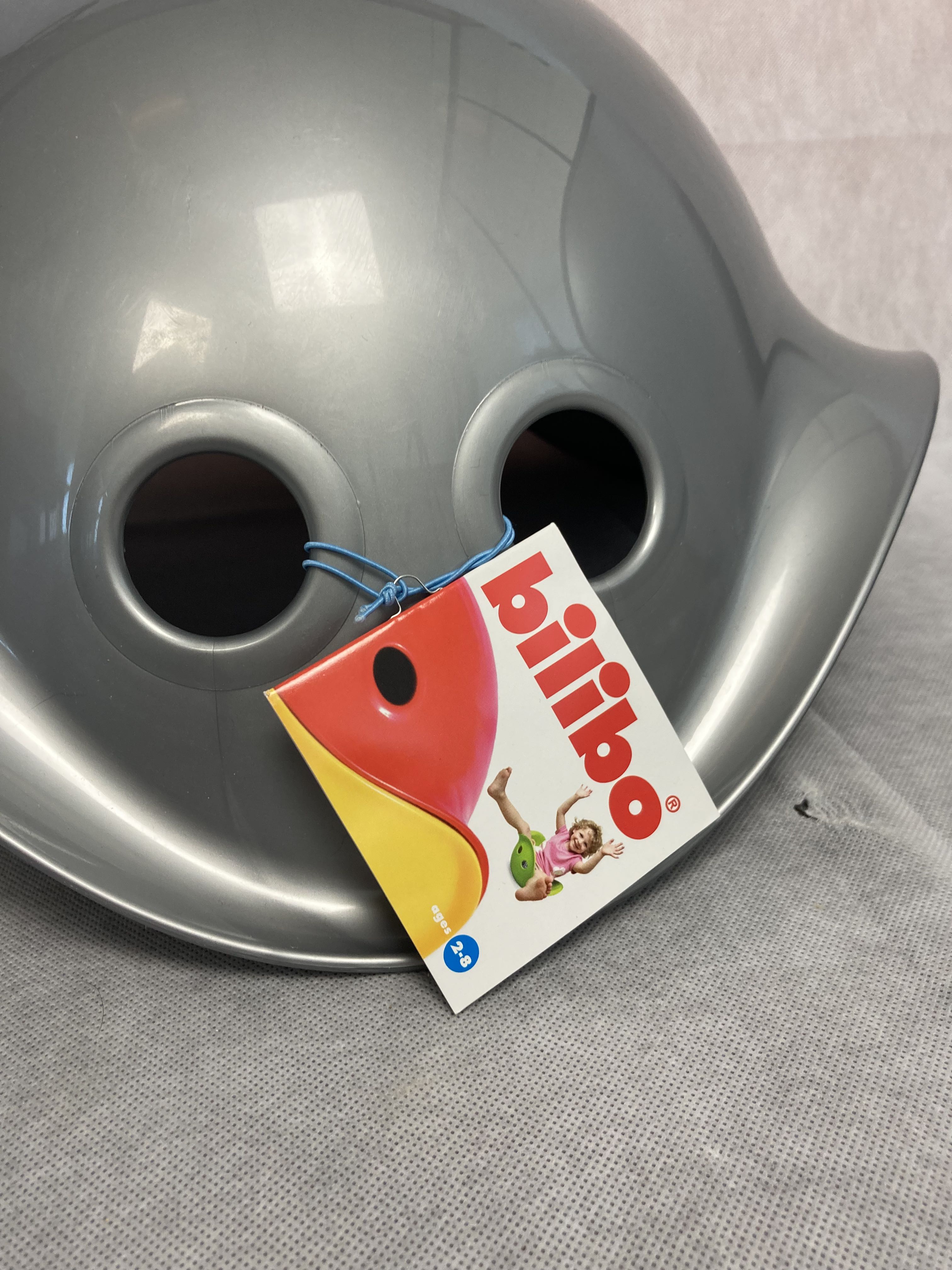 Billede fra myndighedens meddelelse af det tilbagekaldte produkt Bilibo stor legeskal. Årsag: OKTILTAG.