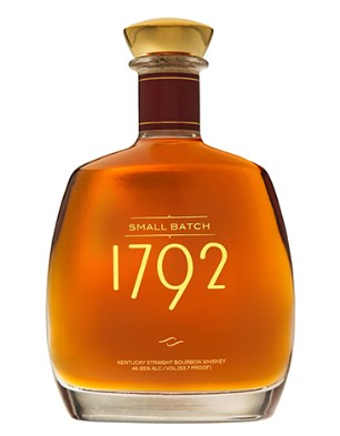 Billede fra myndighedens meddelelse af det tilbagekaldte produkt Barton 1792, Small Batch – Kentucky Straight Bourbon Whisky – 46,85% – 75 cl.. Årsag: OKTILTAG.