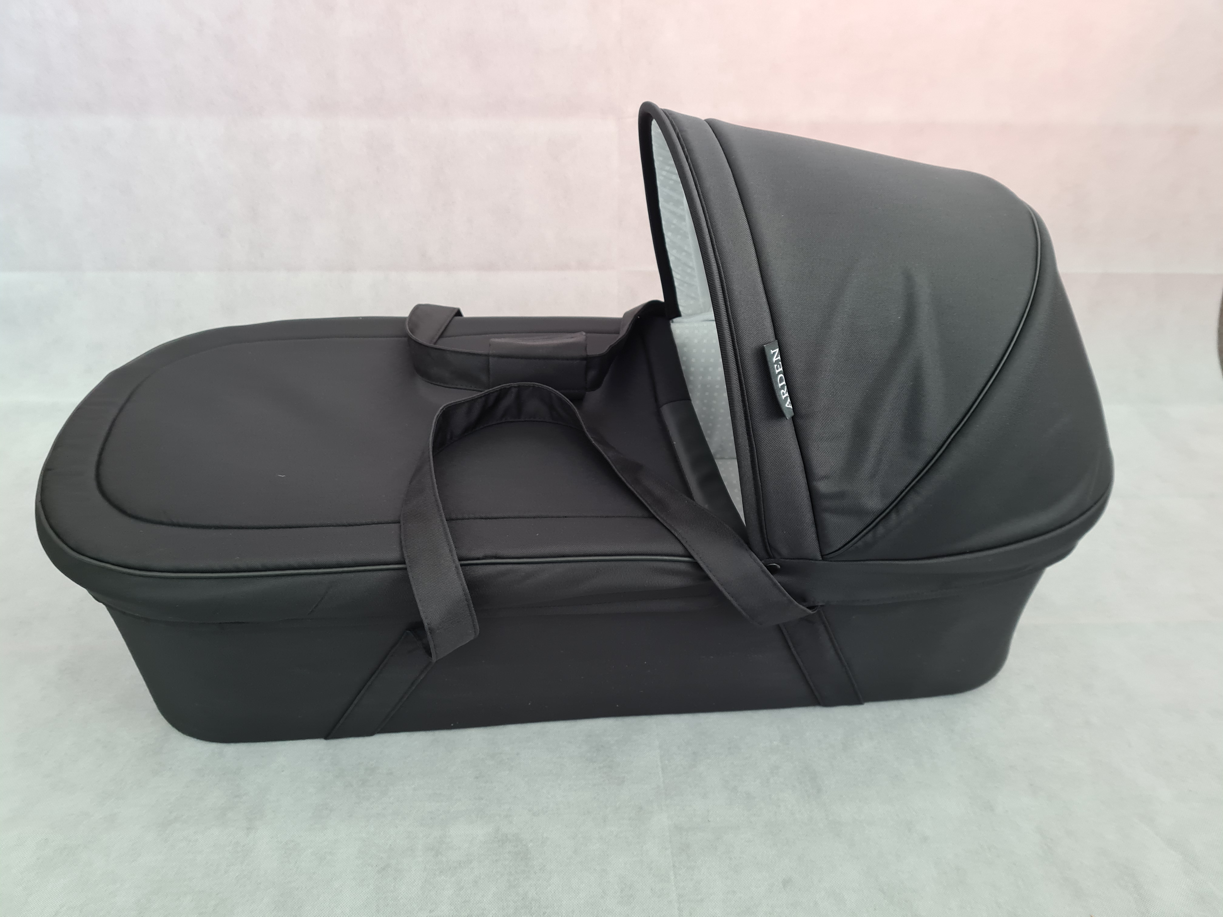 Billede fra myndighedens meddelelse af det tilbagekaldte produkt Arden Denmark lift. Årsag: OKTILTAG.