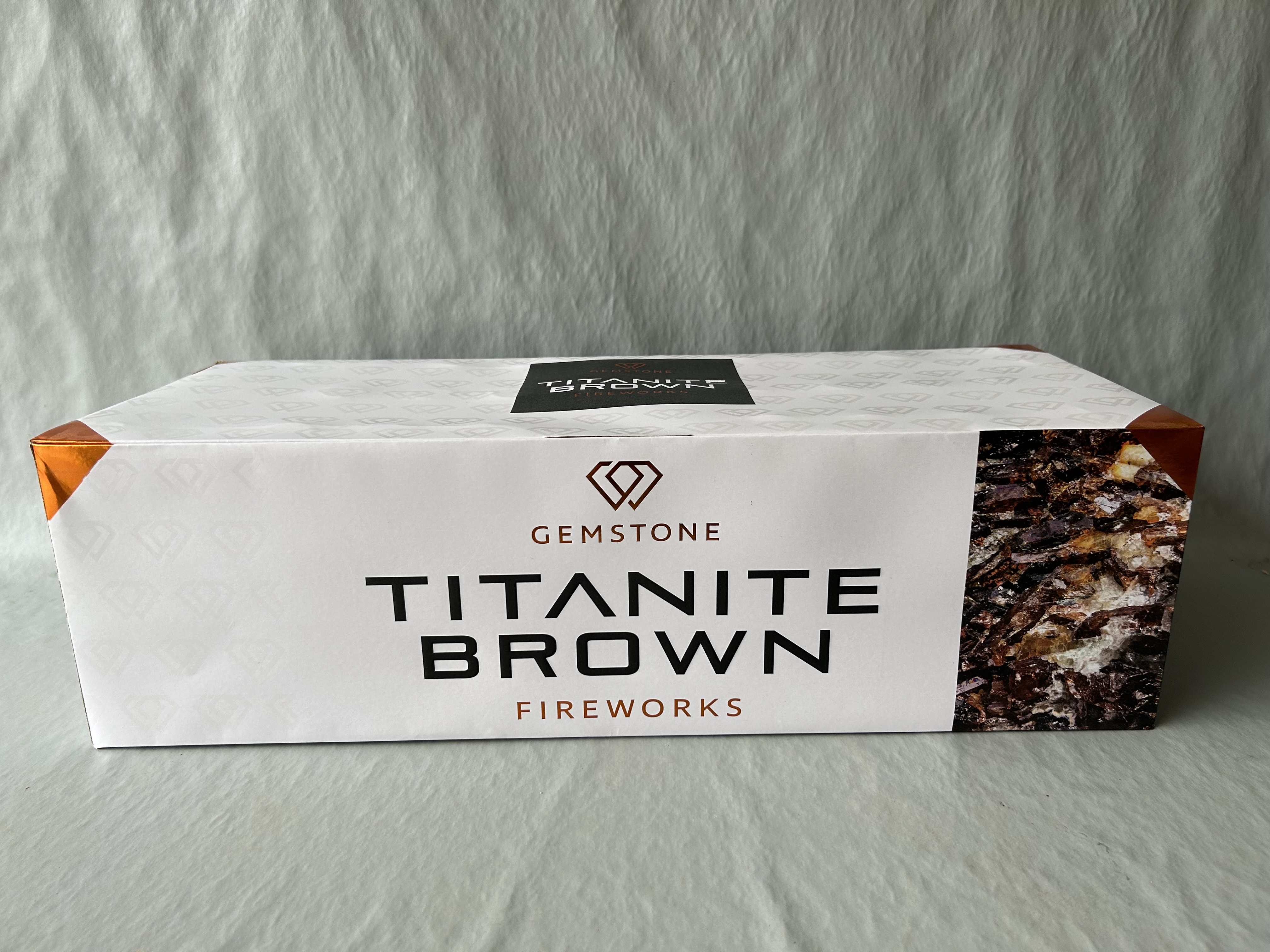 Billede fra myndighedens meddelelse af det tilbagekaldte produkt Titanite Brown. Årsag: OVERTRÆD.