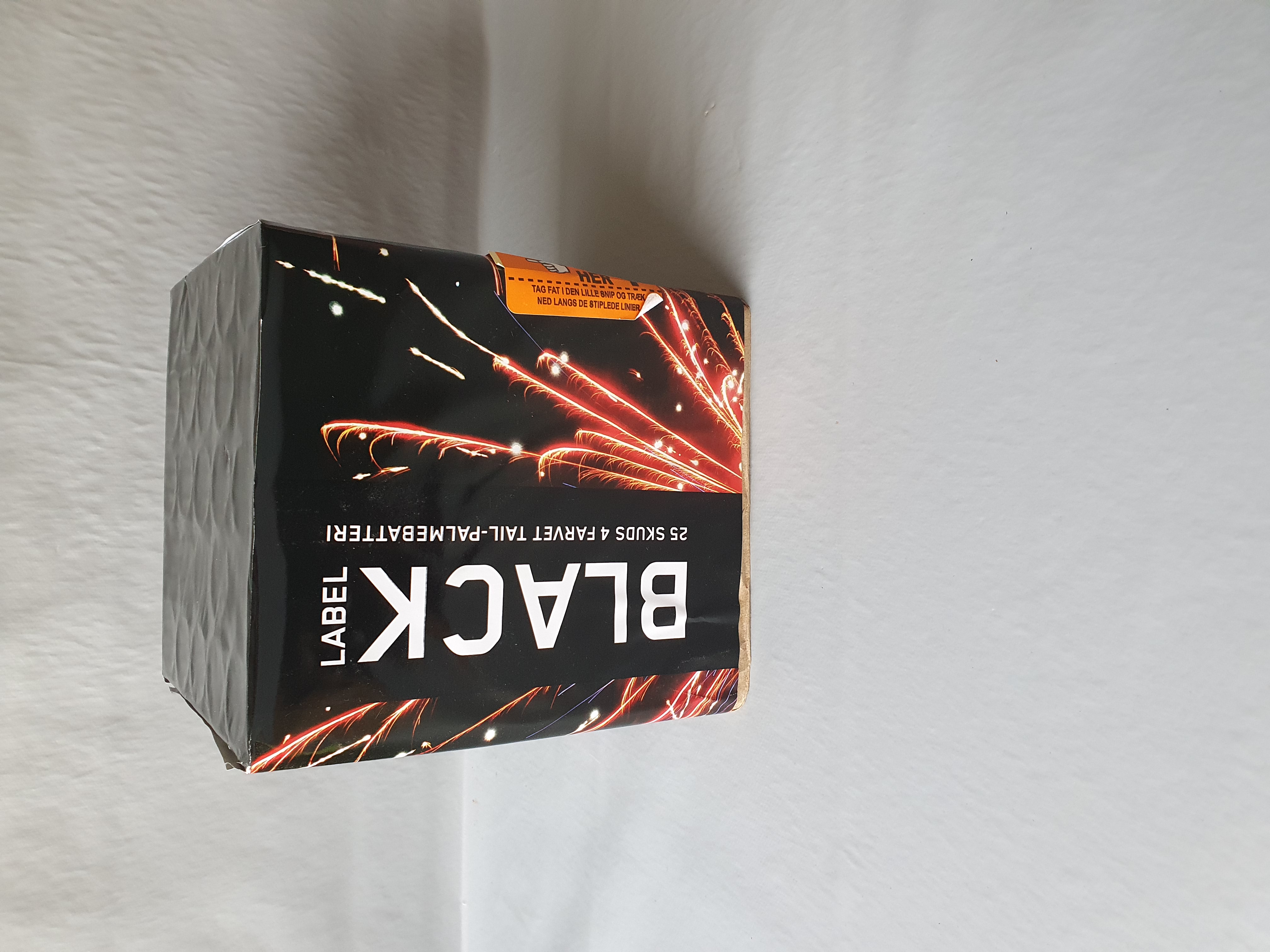 Billede fra myndighedens meddelelse af det tilbagekaldte produkt Black Label - 25 skud. Årsag: OVERTRÆD.