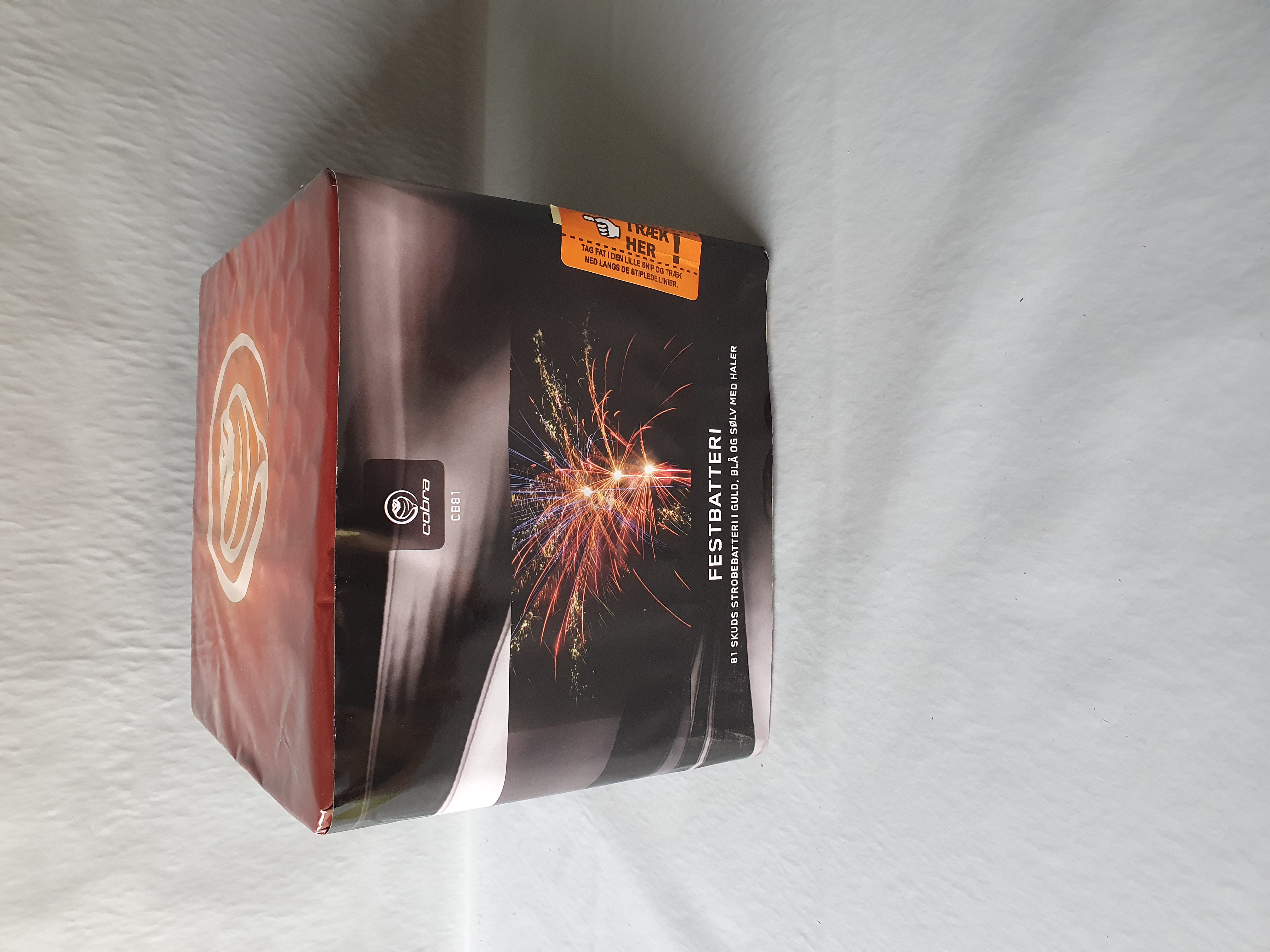 Billede fra myndighedens meddelelse af det tilbagekaldte produkt Festbatteri. Årsag: OKTILTAG.