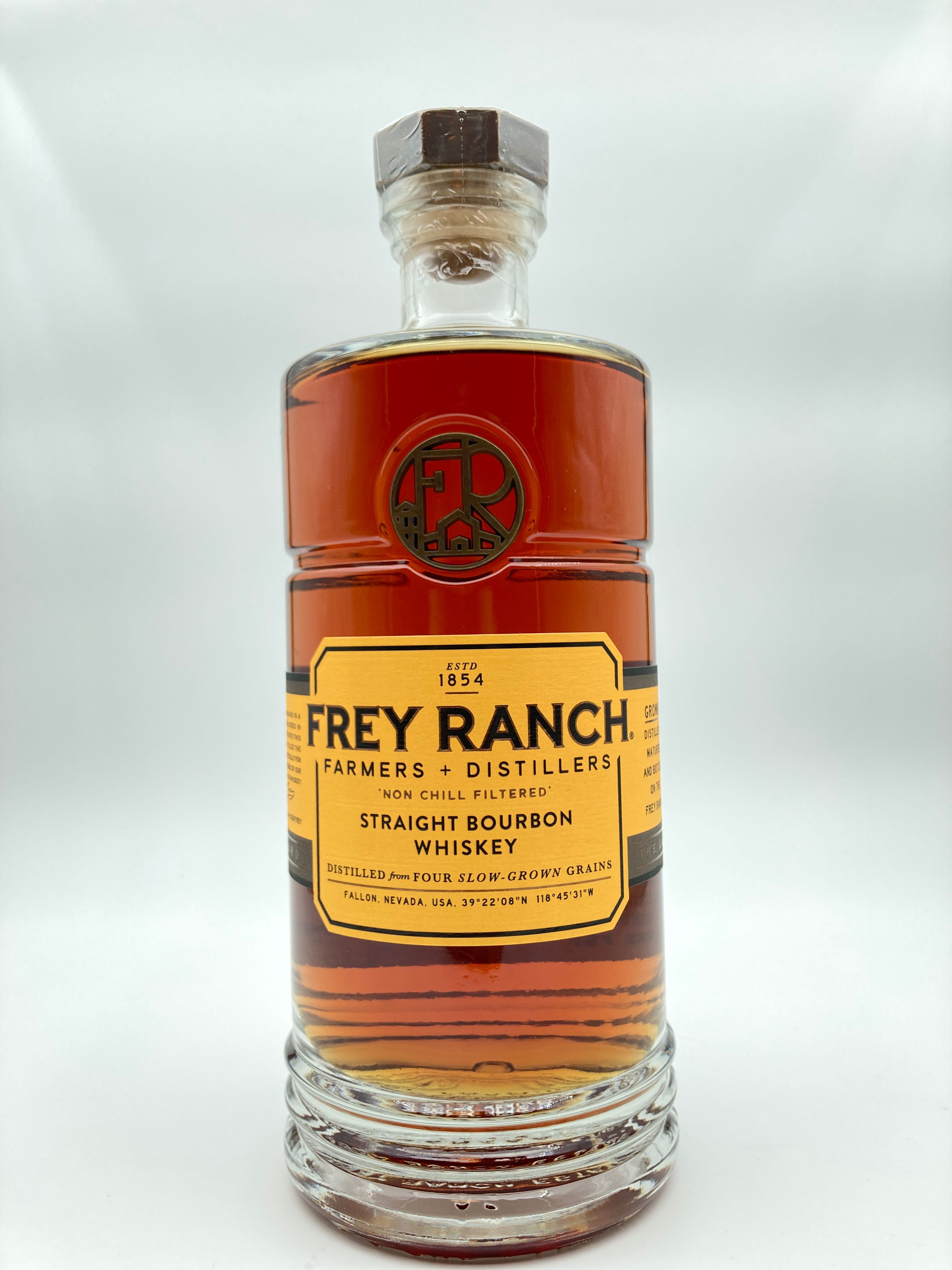 Billede fra myndighedens meddelelse af det tilbagekaldte produkt Frey Ranch Bourbon. Årsag: OKTILTAG.