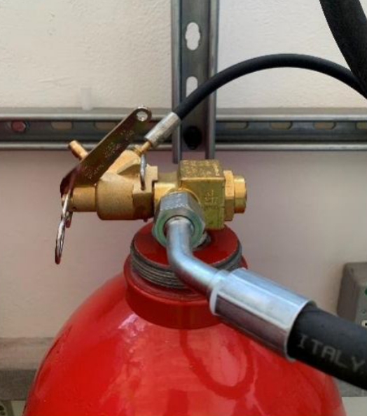Billede fra myndighedens meddelelse af det tilbagekaldte produkt KIDDE FIRE PROTECTION, CO2 Klem Valve. Årsag: OKTILTAG.