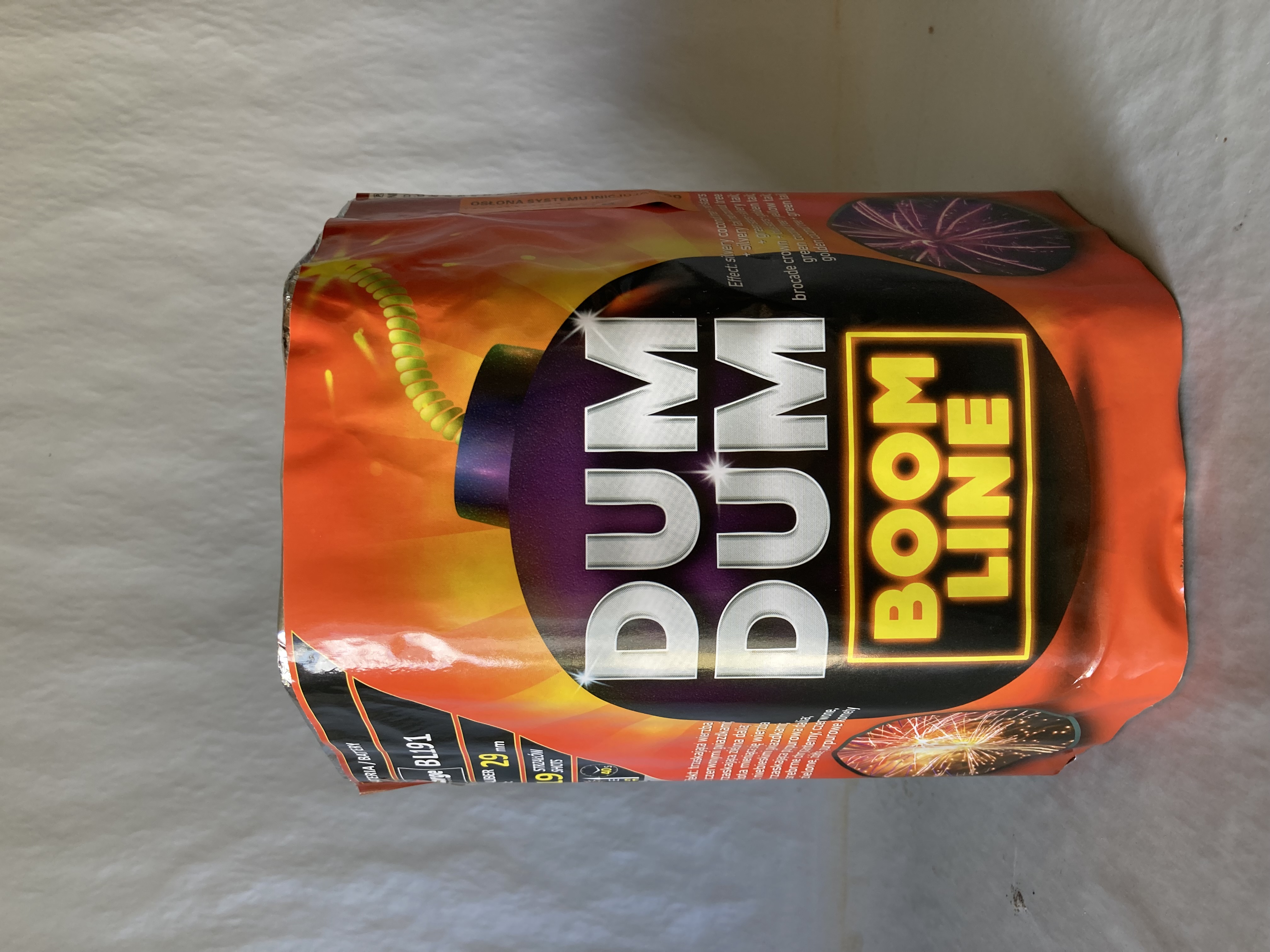 Billede fra myndighedens meddelelse af det tilbagekaldte produkt Dum Dum Boom Line. Årsag: OVERTRÆD.