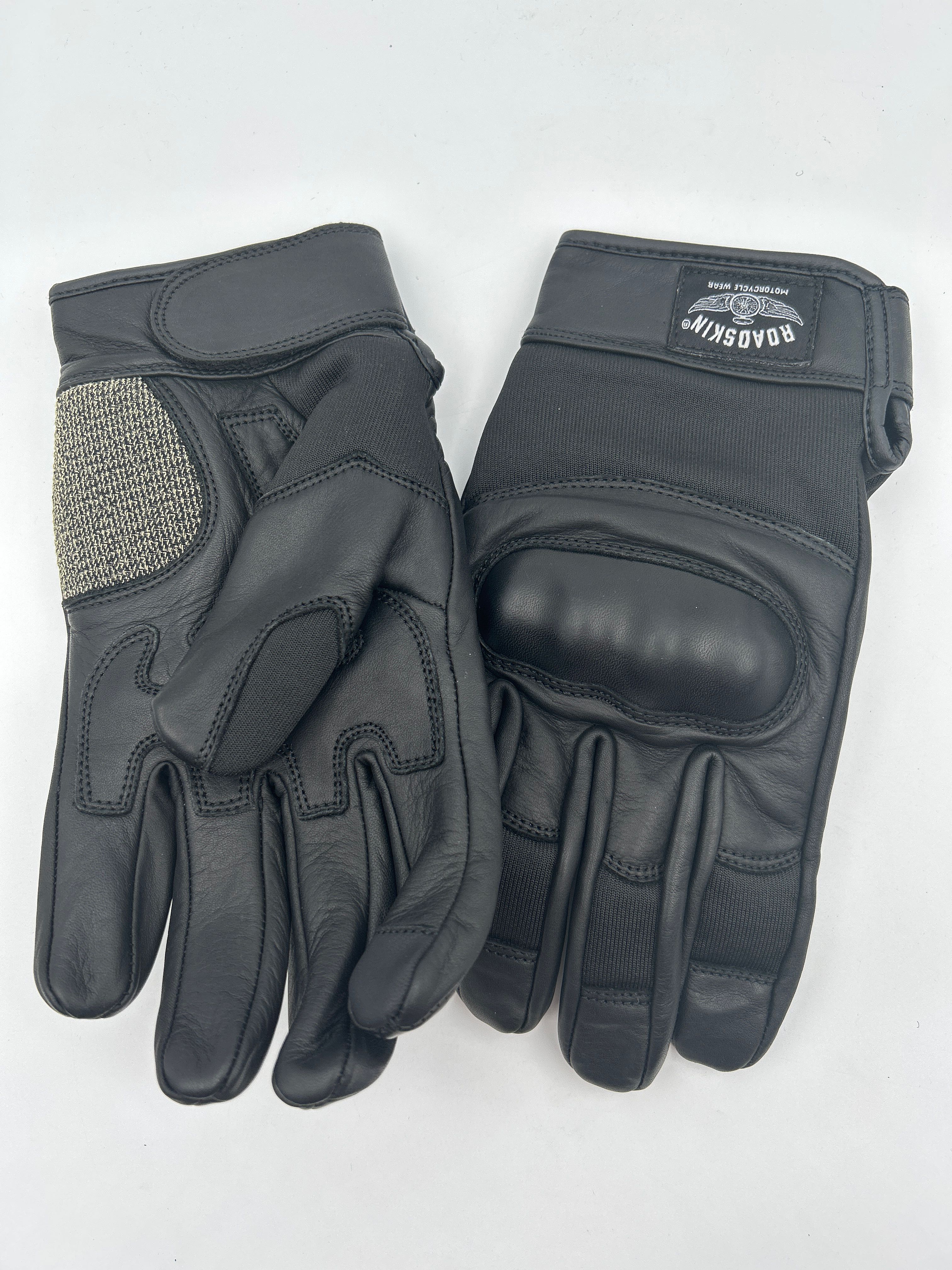 Billede fra myndighedens meddelelse af det tilbagekaldte produkt Roadskin® Easyrider CE Approved Motorcycle Gloves. Årsag: OVERTRÆD.