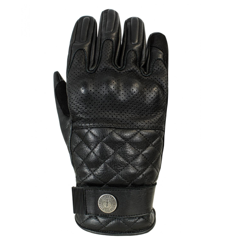 Billede fra myndighedens meddelelse af det tilbagekaldte produkt John Doe Tracker Motorcycle Gloves, Black. Årsag: OKTILTAG.