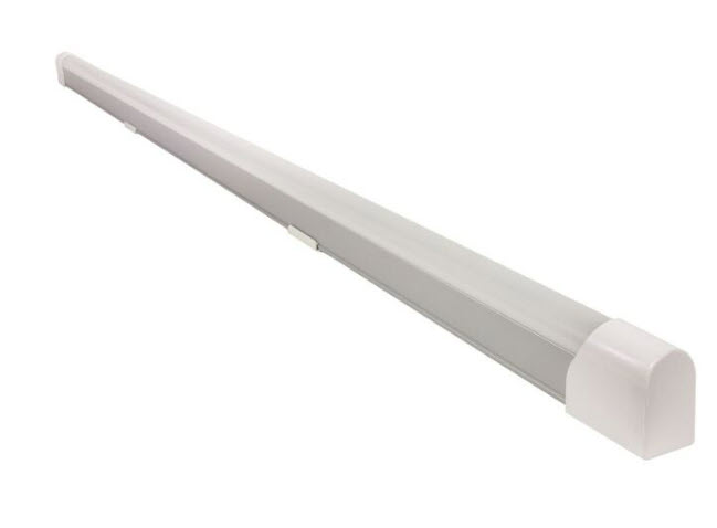 Billede fra myndighedens meddelelse af det tilbagekaldte produkt Ritter Leuchten LED-armatur, EV ESEL-20, 20 W 123 cm. Årsag: OVERTRÆD.
