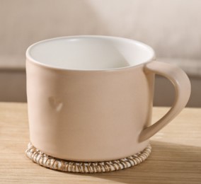 Billede fra myndighedens meddelelse af det tilbagekaldte produkt Pink Burnham Heart Mug. Årsag: OVERTRÆD.