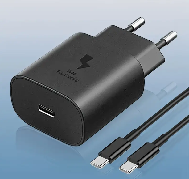 Billede fra myndighedens meddelelse af det tilbagekaldte produkt Samsung Super Hurtig Oplader med USB Type-C Kabel. Årsag: OVERTRÆD.