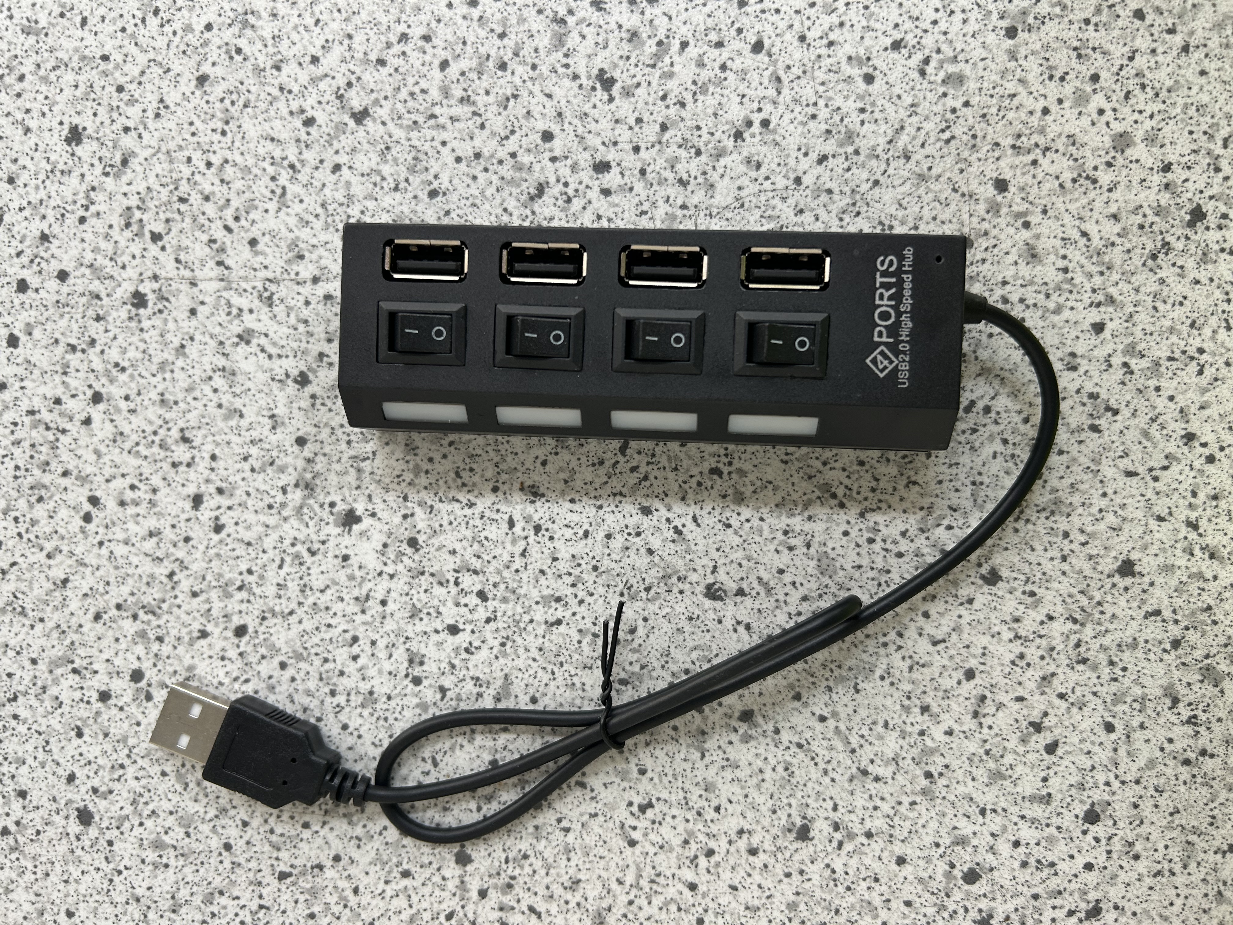 Billede fra myndighedens meddelelse af det tilbagekaldte produkt USB Pen drive. Årsag: OVERTRÆD.