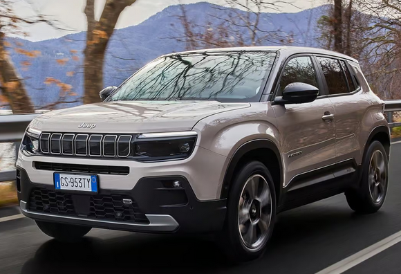 Billede fra myndighedens meddelelse af det tilbagekaldte produkt Jeep - Model: Avenger. Årsag: OVERTRÆD.