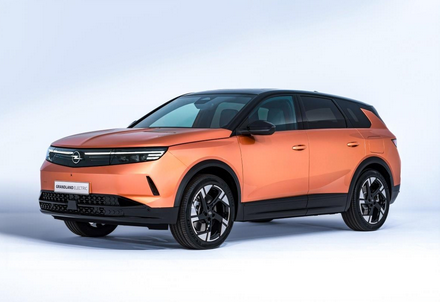Billede fra myndighedens meddelelse af det tilbagekaldte produkt Opel/Vauxhall - Model: Grandland V2. Årsag: OVERTRÆD.