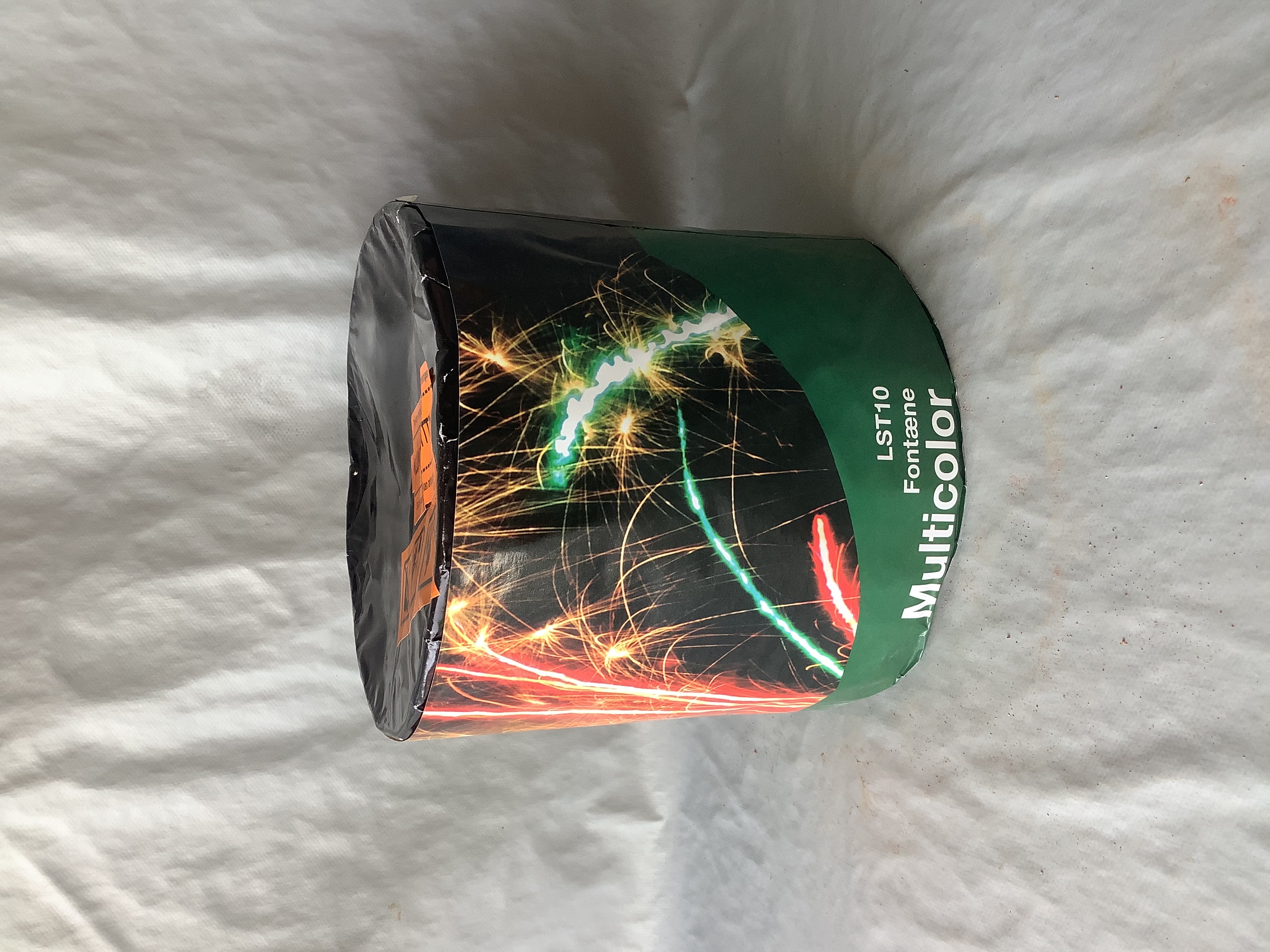 Billede fra myndighedens meddelelse af det tilbagekaldte produkt Multicolor Fontæne. Årsag: OVERTRÆD.