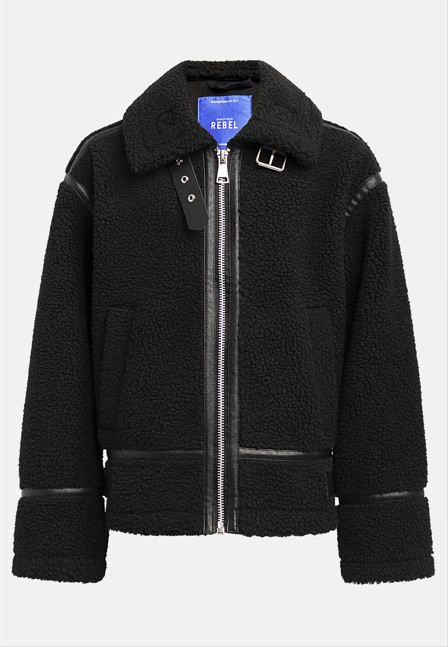 Billede fra myndighedens meddelelse af det tilbagekaldte produkt Redefined Rebel - Model: Jacket/245063. Årsag: OVERTRÆD.