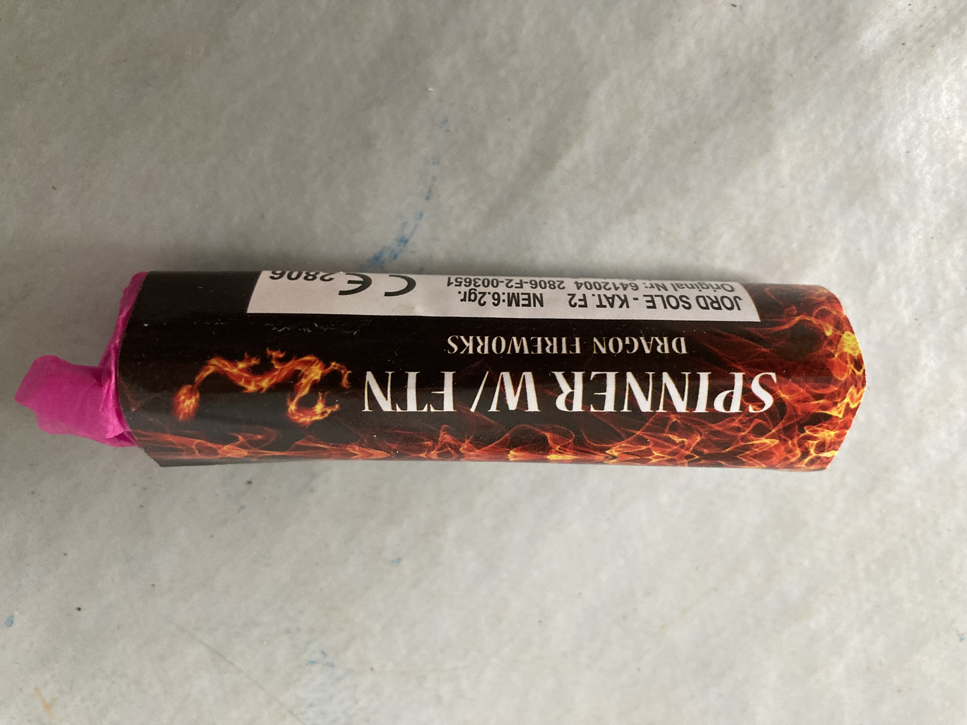 Billede fra myndighedens meddelelse af det tilbagekaldte produkt Spinner W/FTN. Årsag: OVERTRÆD.