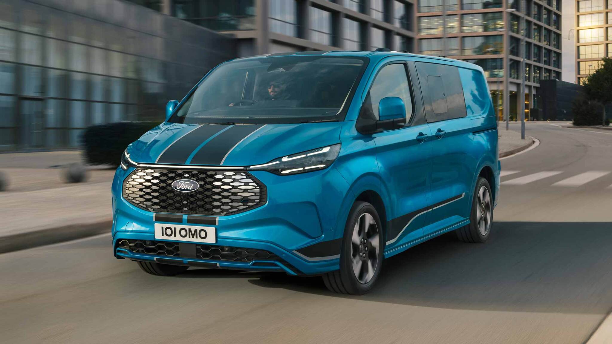 Billede fra myndighedens meddelelse af det tilbagekaldte produkt Ford - Transit Custom and Tourneo Custom. Årsag: OVERTRÆD.