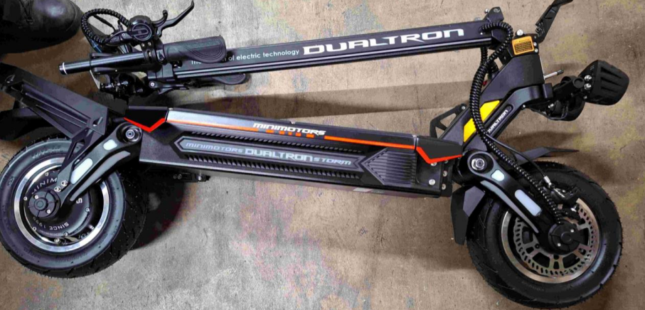 Billede fra myndighedens meddelelse af det tilbagekaldte produkt Dualtron Electric Scooter. Årsag: OVERTRÆD.