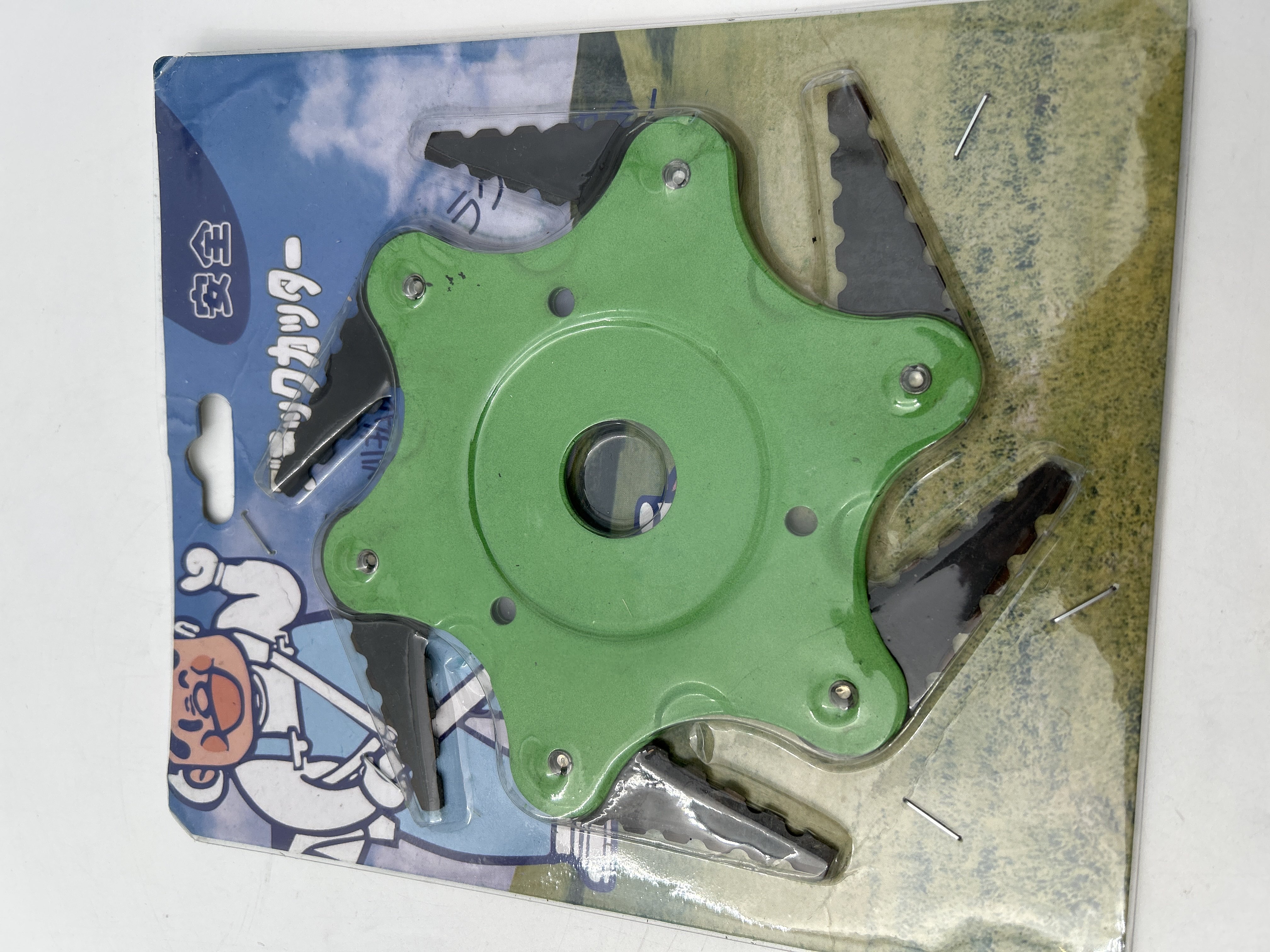 Billede fra myndighedens meddelelse af det tilbagekaldte produkt Lawn Mower Six-blade Cutter Head. Årsag: OVERTRÆD.