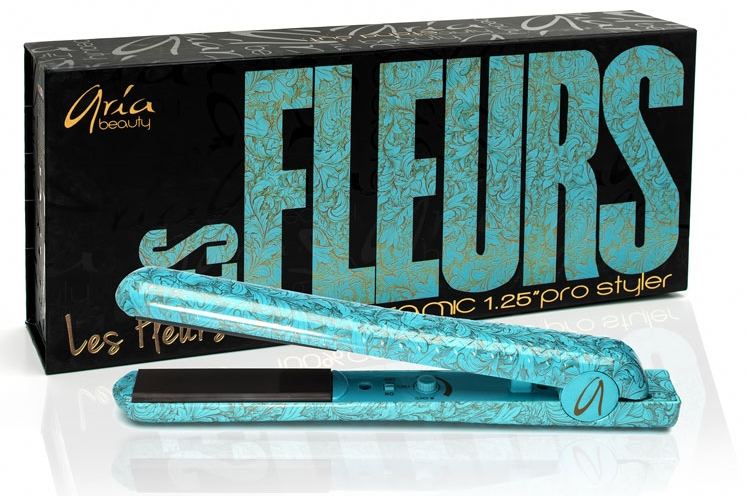 Billede fra myndighedens meddelelse af det tilbagekaldte produkt Les Fleurs 1.25" Ceramic Pro Styler. Årsag: OKTILTAG.
